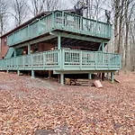 Family Home In Blakeslee With Deck - 6 Mi To Ski!